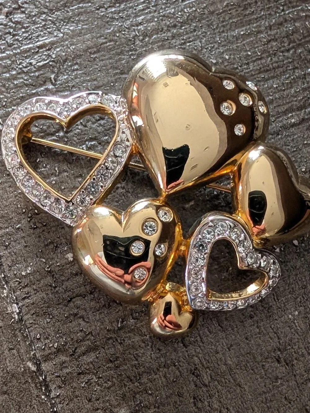 Vintage 3D Gold Tone Heart Cluster Brooch Adorned With Clear Rhinestones